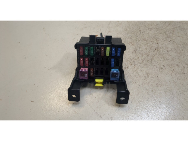 Блок предохранителей Mazda Premacy 1999-2005 C18966730 1.8