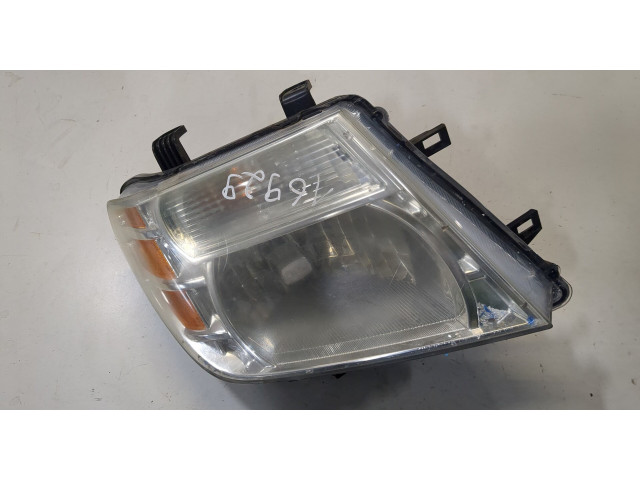 Фара передняя Nissan Pathfinder 2004-2014 правая