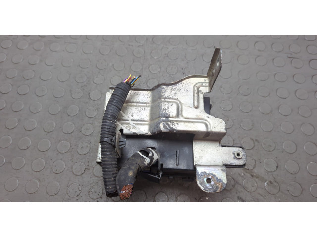 Блок предохранителей  Infiniti QX56 2010-2013         