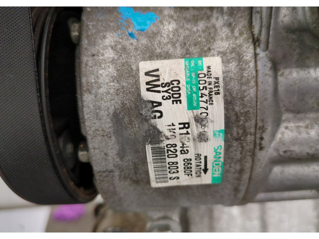 Форсунка топливная  Audi A3 (8P) 2003-2013         