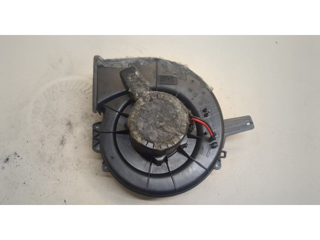 Моторчик печки  Skoda Rapid 2012-2020 6R2819015    6R2819015   