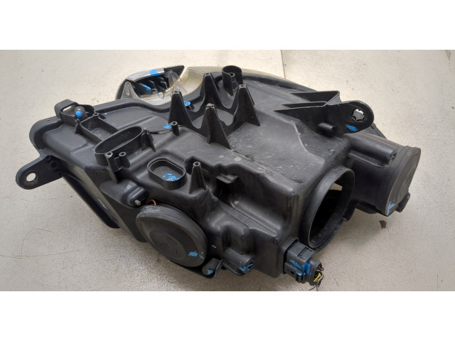 Фара передняя  Skoda SuperB 2008-2015 левая 