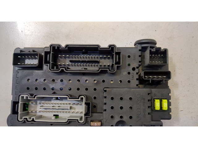 Блок предохранителей  Volvo XC90 2002-2014      8676391, 30728273   