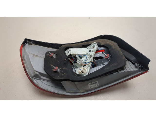 Задний фонарь