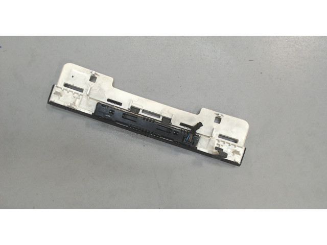 Дисплей бортового компьютера  Volkswagen Touareg 2002-2007 7L6919473        