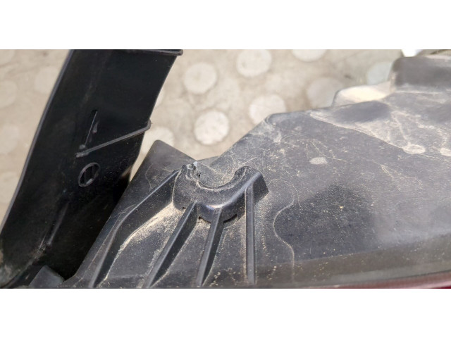 Задний фонарь          