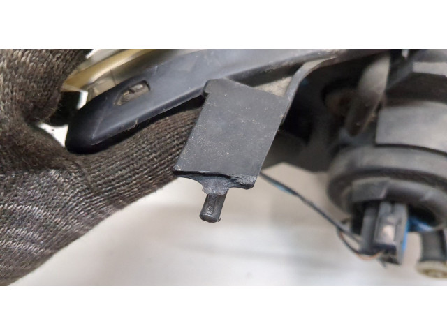 Фара передняя Mazda 3 (BK) 2003-2009 левая