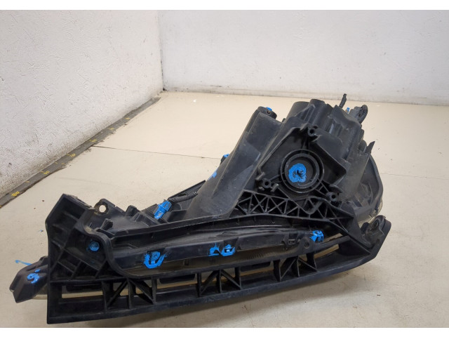 Фара передняя  Honda Jazz 2008-2015 правая 