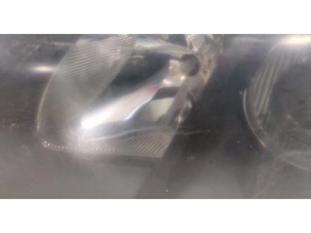 Фара передняя  Volvo S40 2004- левая 