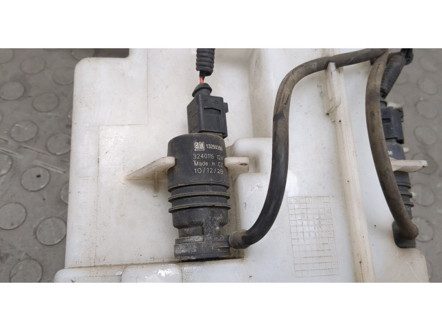 Бачок омывателя  Opel Antara 2006-2015 4802879, 20775069, 4802451, 20775070   