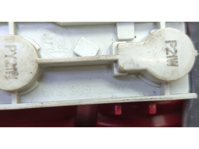 Задний фонарь     6Y9945111D     