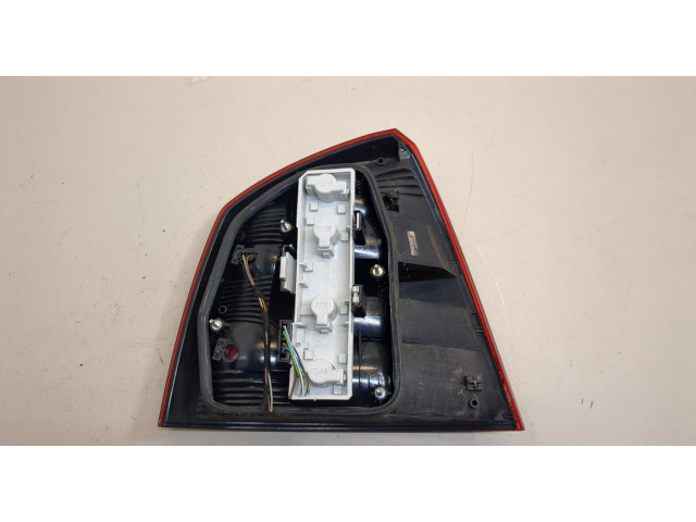 Задний фонарь