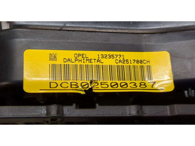 Подушка безопасности водителя Opel Corsa D 2006-2011