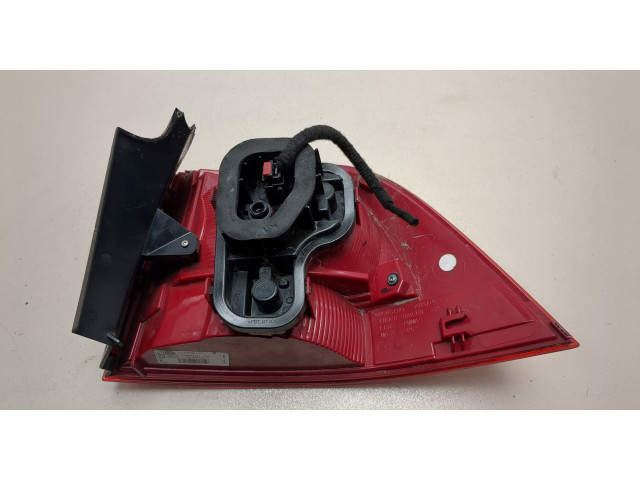 Задний фонарь          