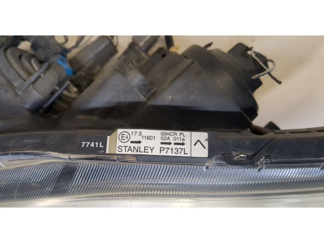 Фара передняя  Mazda 5 (CR) 2005-2010 левая 