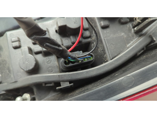 Задний фонарь