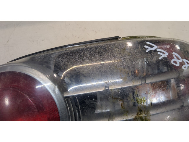 Задний фонарь          