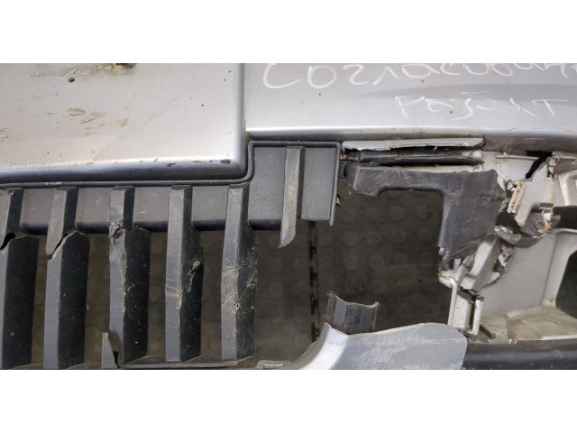 Бампер  Skoda Yeti 2009-2018 передний   5L0807221H, 5L0807061A