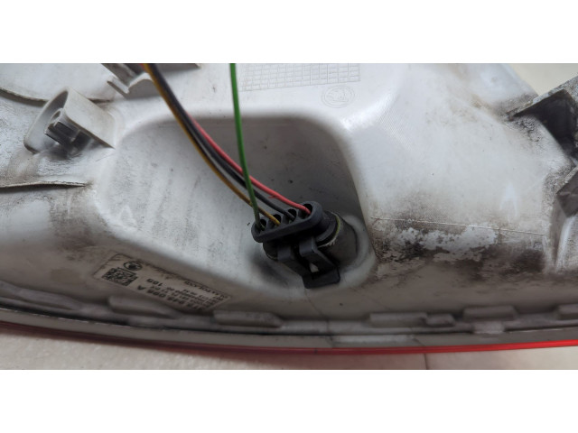 Задний фонарь          