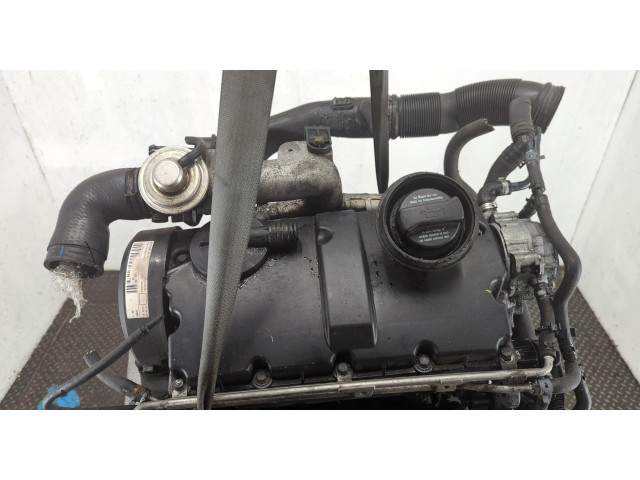 Форсунка топливная  Volkswagen Polo 2001-2005         