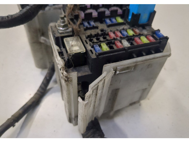 Pojistková skříňka Mazda 5 (CR) 2005-2010