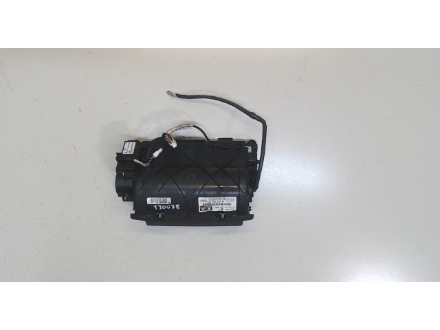 Дисплей мультимедиа  Peugeot 3008 2009-2016 96735367        