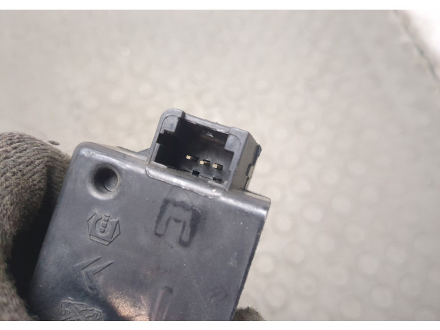 Замок багажника Peugeot 307 2001-2008