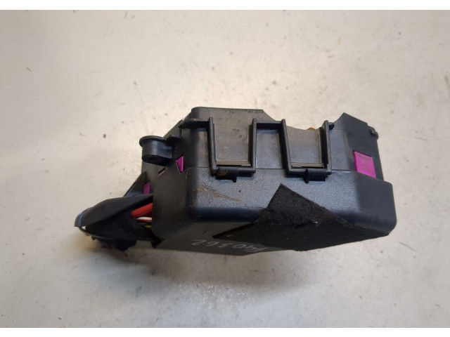 Блок предохранителей  Audi A8 (D3) 2005-2007         