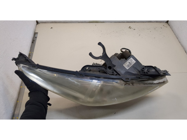 Фара передняя  Peugeot 3008 2009-2016 правая 