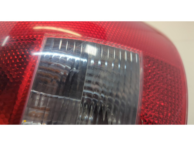 Задний фонарь 8L0945096C