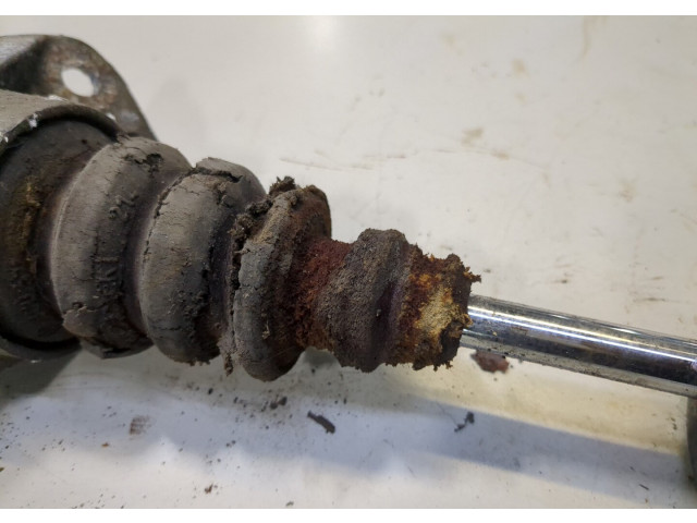 Стойка амортизатора  Skoda Yeti 2009-2014 1K051309MQ    2  дизель