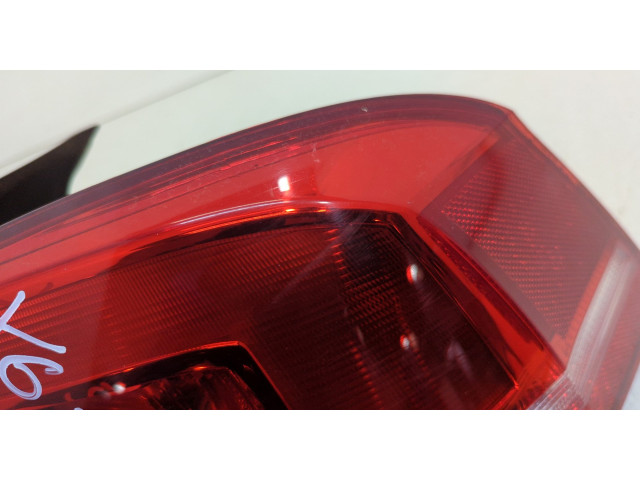 Задний фонарь          