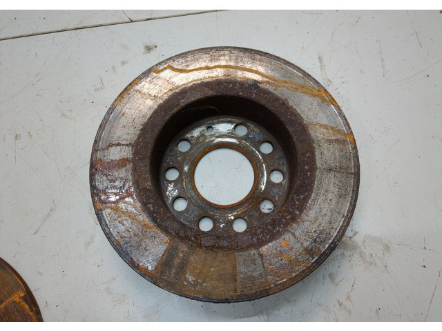 Диск тормозной Volkswagen Jetta 6 2010-2018 задний 1K0615601AC