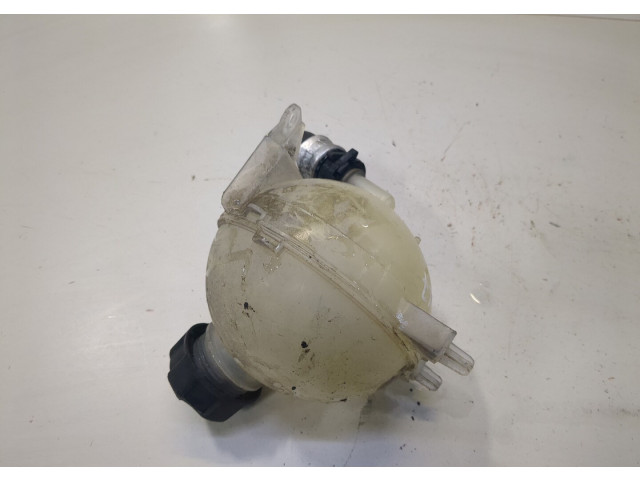 Бачок расширительный  Peugeot Partner 2008-2012     1.6