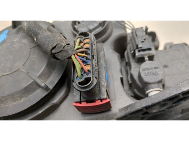 Фара передняя Citroen C5 2008-2017 правая