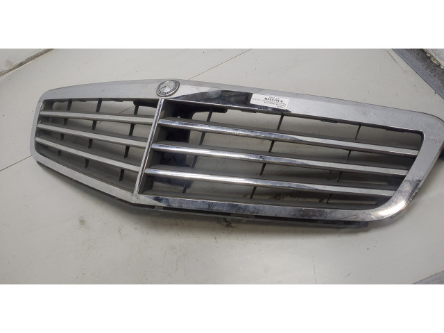 Решетка радиатора  Mercedes C W204 2006-2015          A2048801283