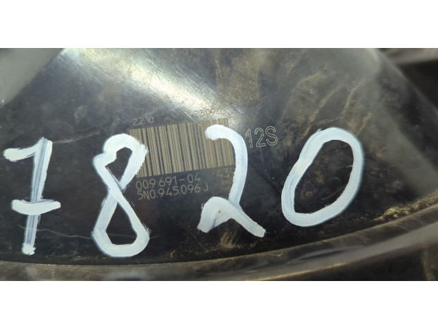 Задний фонарь     5N0945112E     