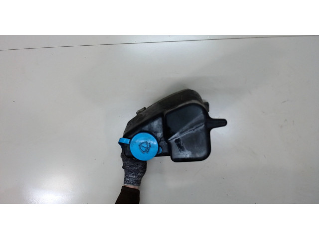 Бачок омывателя Infiniti QX56 2004-2010 289107s000 5.6