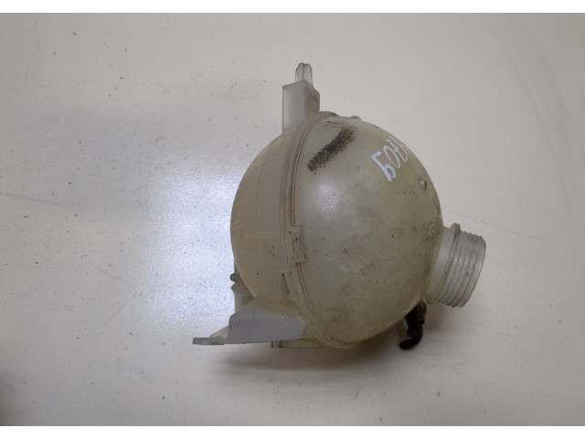 Бачок расширительный  Peugeot 3008 2009-2016     1.6