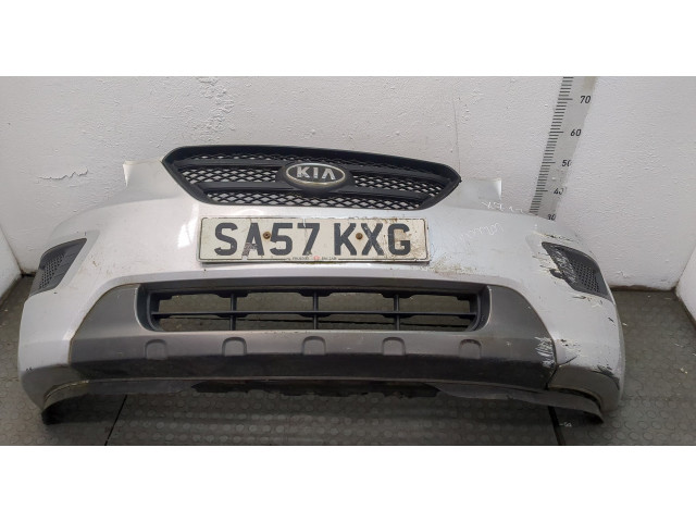 Решетка радиатора  KIA Carens 2006-2012          