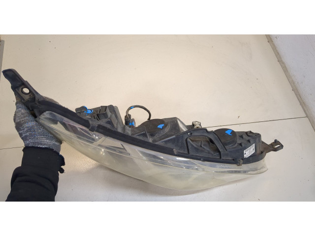 Фара передняя Peugeot 407 правая