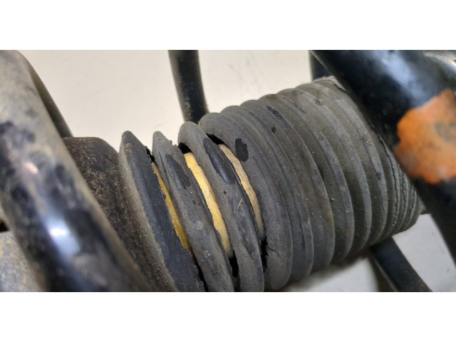 Стойка амортизатора  Mitsubishi Outlander 2018-      