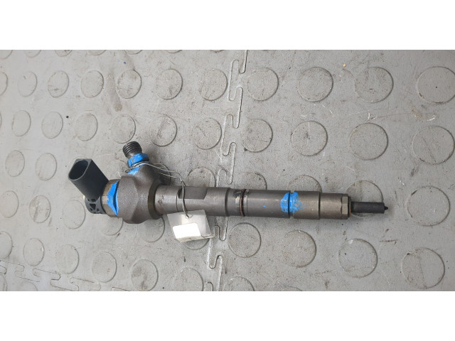 Форсунка топливная Skoda Yeti 2009-2018 03L130277Q, 03L130855CX, 0445110467