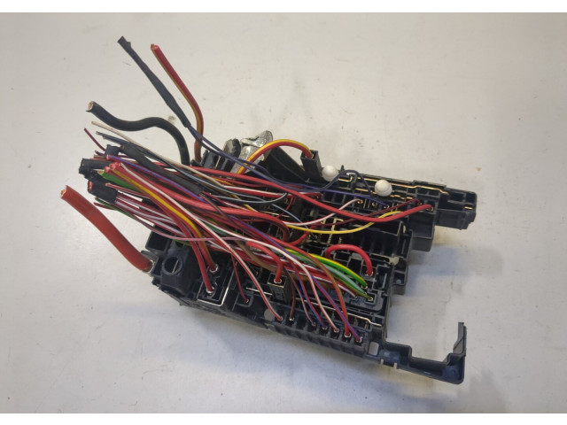 Блок предохранителей  Volkswagen Jetta 7 2018-      5Q093125B   7  1.4