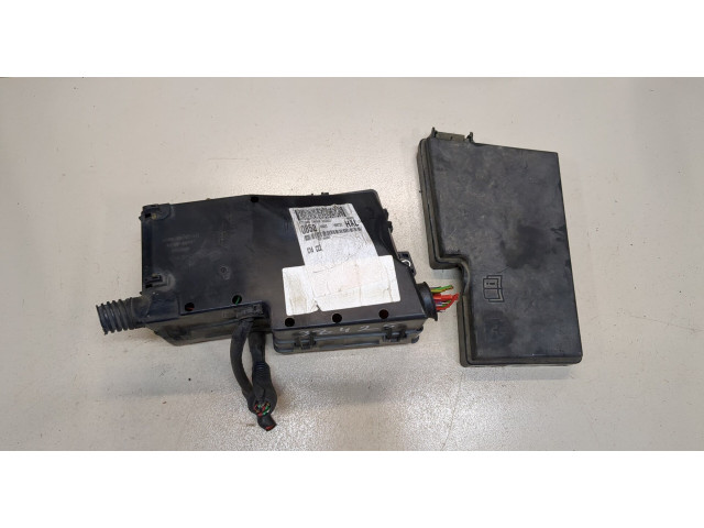 Блок предохранителей Ford Focus 2 2005-2008