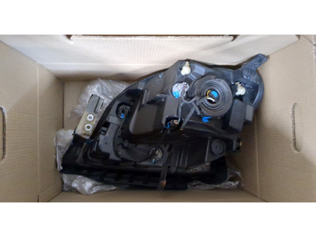 Фара передняя  Chevrolet Orlando 2011-2018 правая 