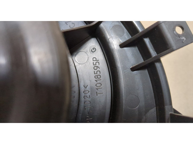 Моторчик печки Skoda Octavia (A7) 2013-2023 5Q2819021B 5Q2819021B