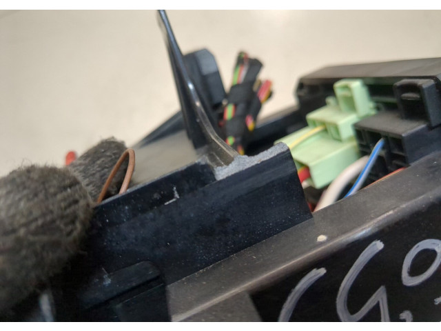 Блок предохранителей Audi A7 2010-2014