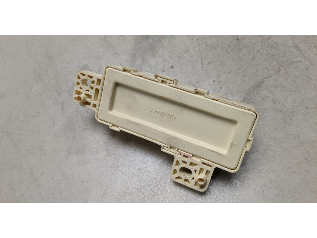 Блок предохранителей KIA Sorento BL 2002-2011