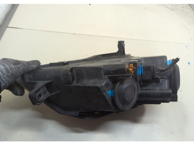 Фара передняя  Volkswagen Passat 6 2005-2010 левая 